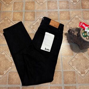 Authentic Kith NYC Black Denim Jeans Size 28 – NYC Print Pocket Lining.
